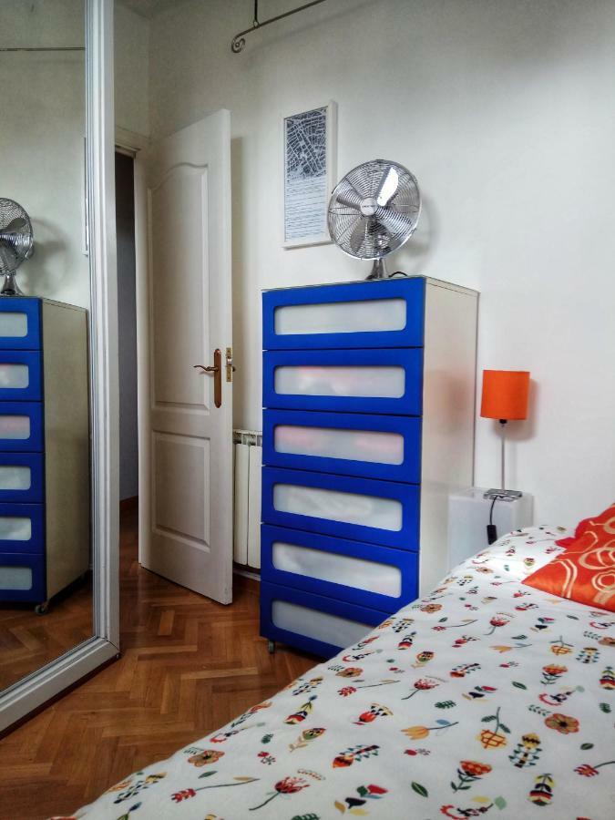 Habitacion Privada Paseo Del Arte Madrid Esterno foto